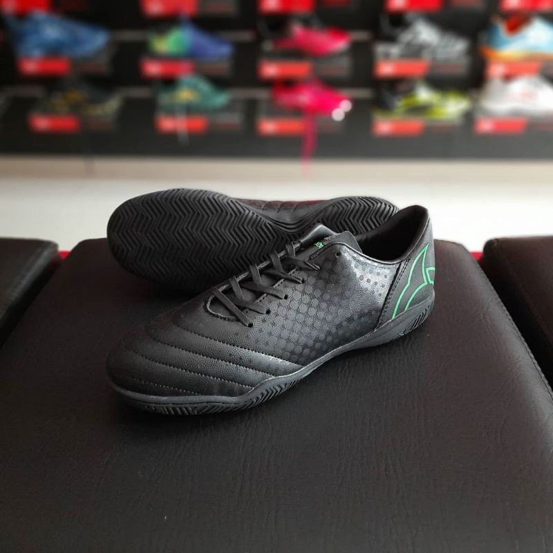 Obral Sepatu Futsal Ortuseight Utopia IN Original