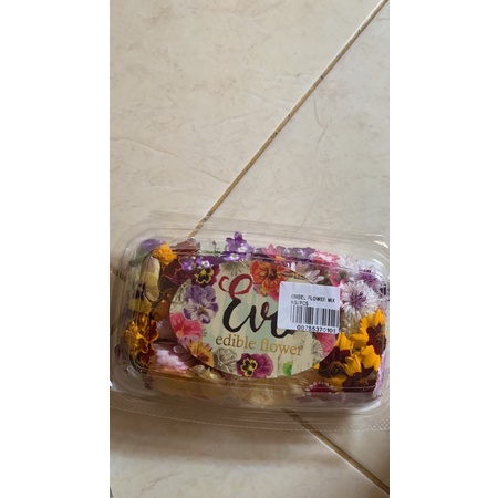 

Edible flower pack fresh