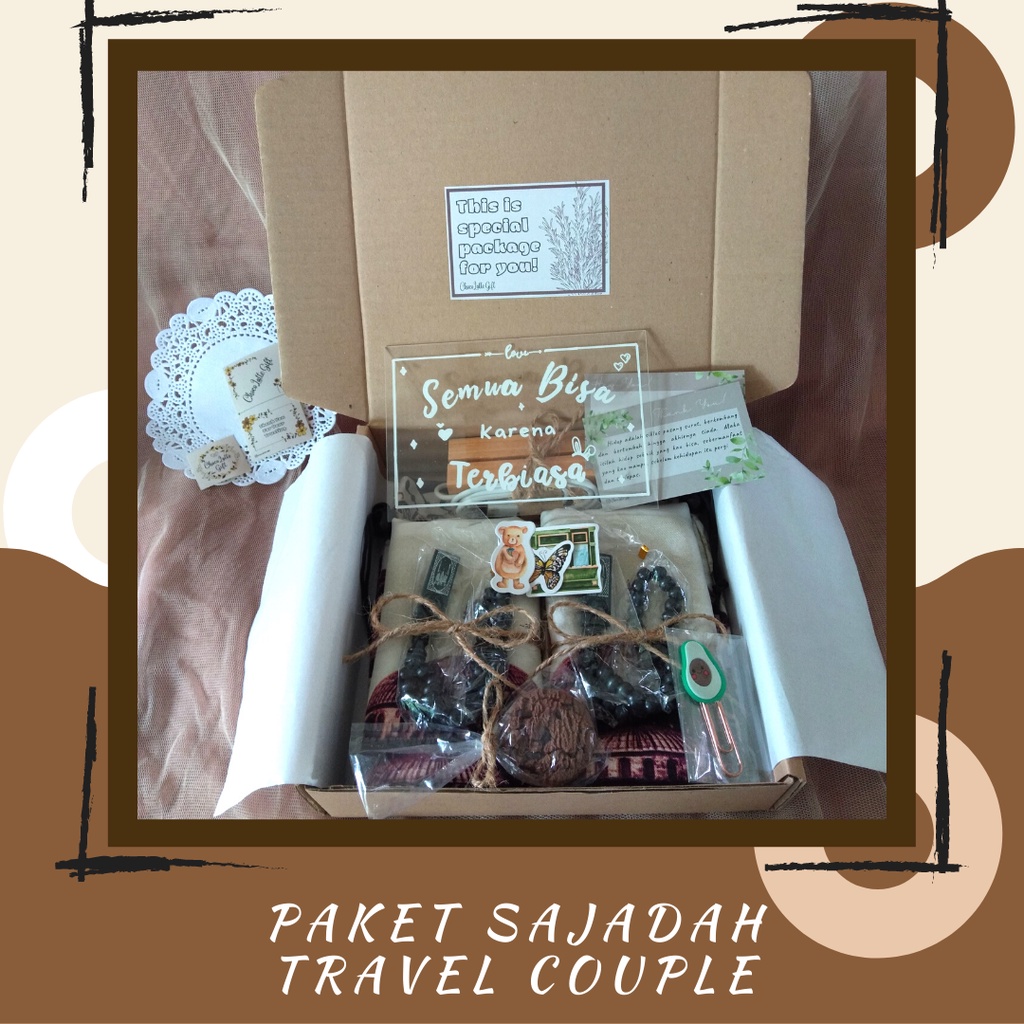 

Giftbox Paket Sajadah Travel Couple | Acrylic Lettering | Hampers Murah | Kado Murah