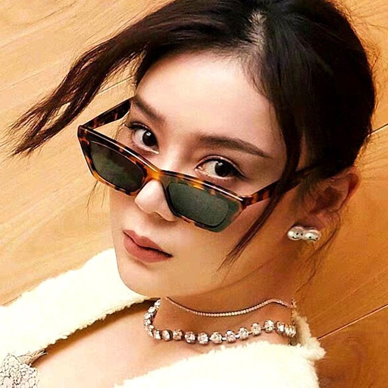 (YUZHU) TERSEDIA &amp; COD Kacamata Hitam Wanita Korea Gaya Kacamata Lensa Warna Kucing Cewek Sunglasses