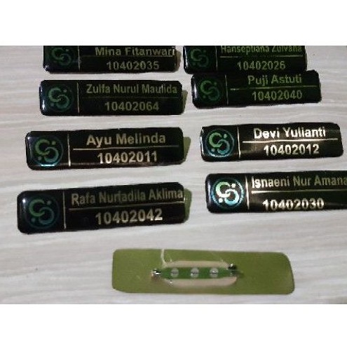 

name tag /papan nama