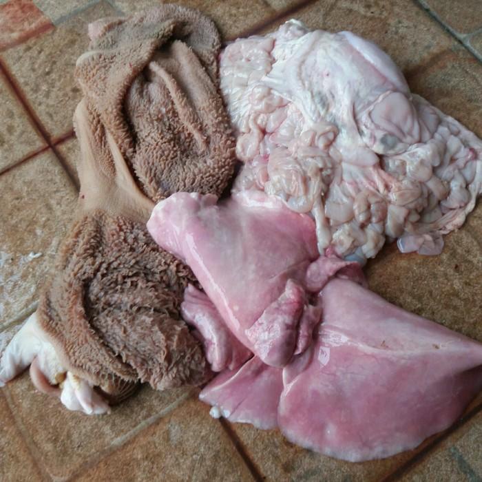 

Meat | Jeroan Kambing Lokal