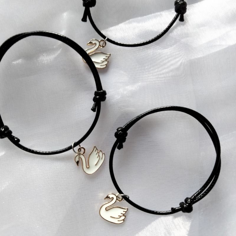 Gelang Hitam Angsa Putih Tali Satin Waterproof Persahabatan