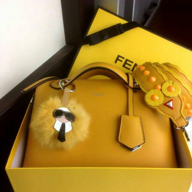 #703 fendi [PAKAI BOX]. 1:1 ORI.. btw boston bag karlito TAS BATAM WANITA