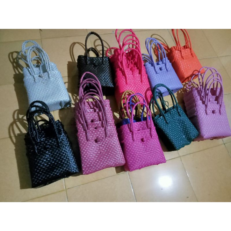 tas anyam jali2 size xs Redy.