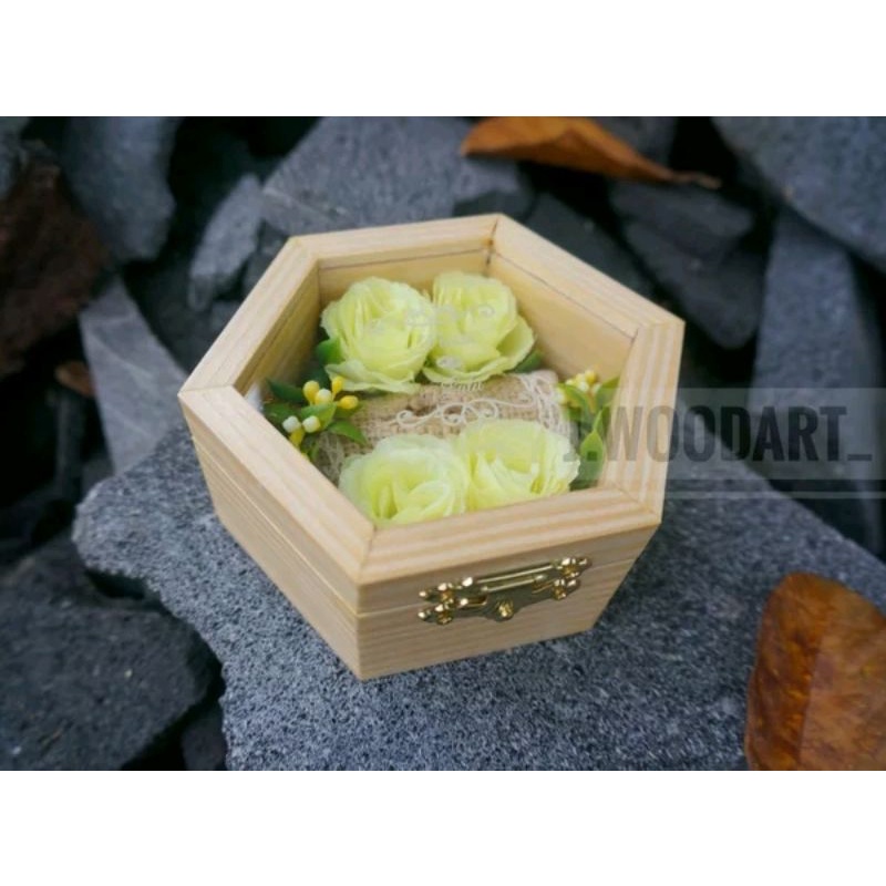 BOX CINCIN HEXAGONAL , BOX MAHAR, BOX CINCIN TUNANGAN, WEDDING RING BOX