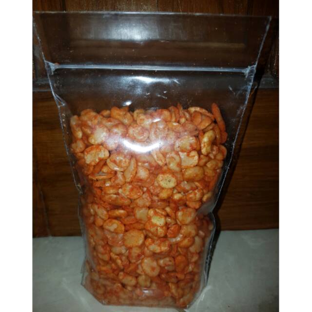 

Camilan varian kacang kemasan pouch