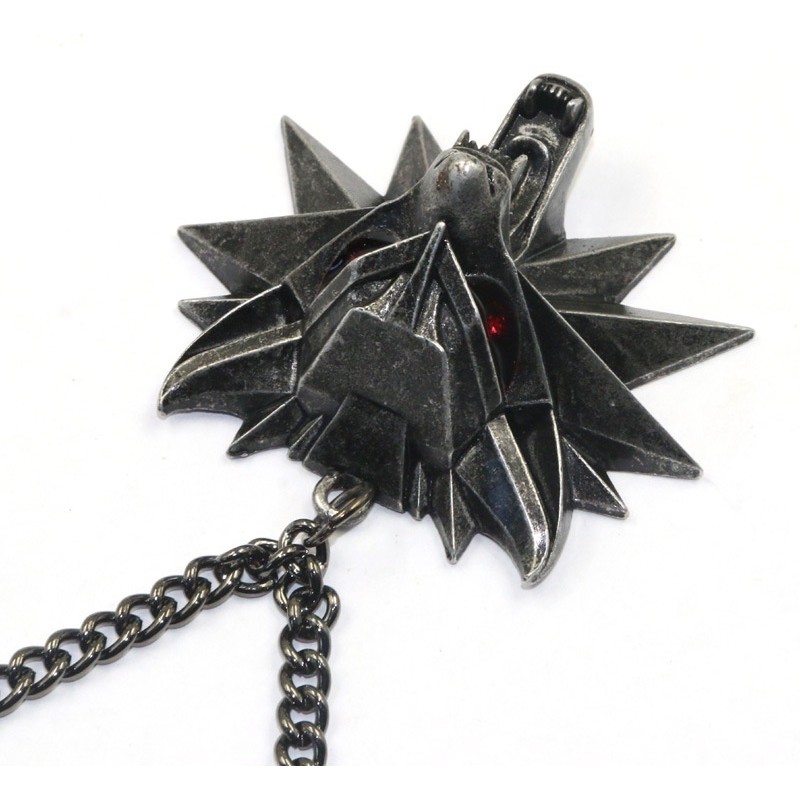 Kalung Rantai dengan Liontin Bentuk Serigala Mata Merah Gaya Punk Vintage untuk Pria / Wanita