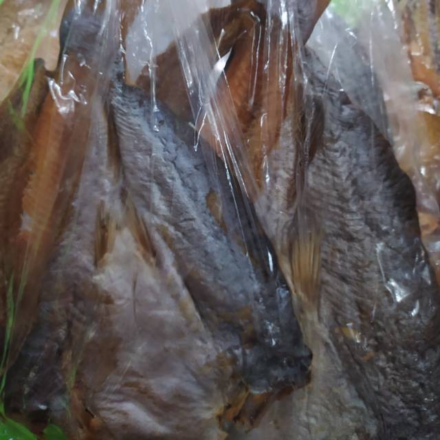 

Ikan Asin Jambal Khas Cilacap