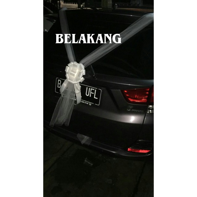 BUKET BUNGA MOBIL PENGANTIN