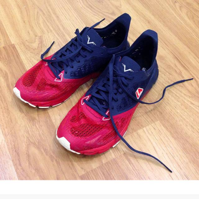 League volans 2.5 Running
