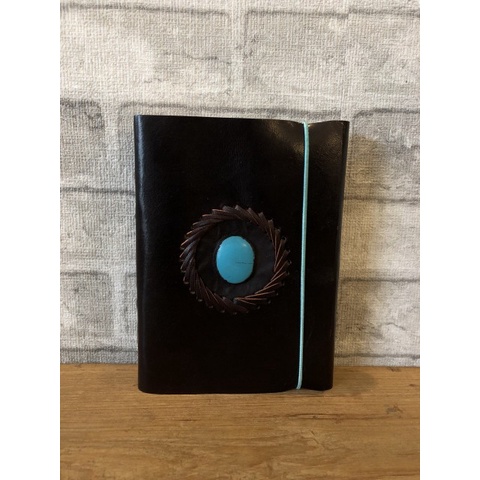 

BUKU / BUKU KULIT / LEATHER JOURNAL MEDIUM DARK BROWN WITH BLUE STONE / BUKU VINTAGE / BUKU TULIS