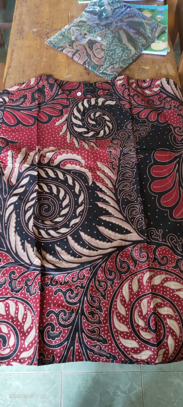 Atasan Batik Wanita Kerja Kantor Ori Shabirah Batiksolo Blouse Blusebatik Batikmodern .