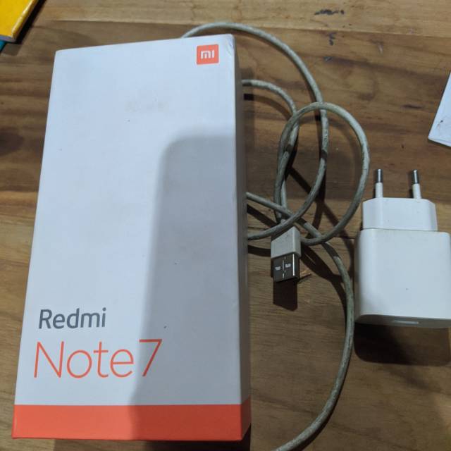 Charger & Dus Redmi Note 7 3/32 nabula red second original