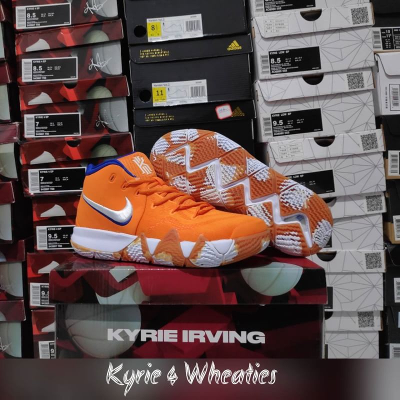 Kyrie 4 "Wheaties / Sepatu Basket Irving Orange Putih