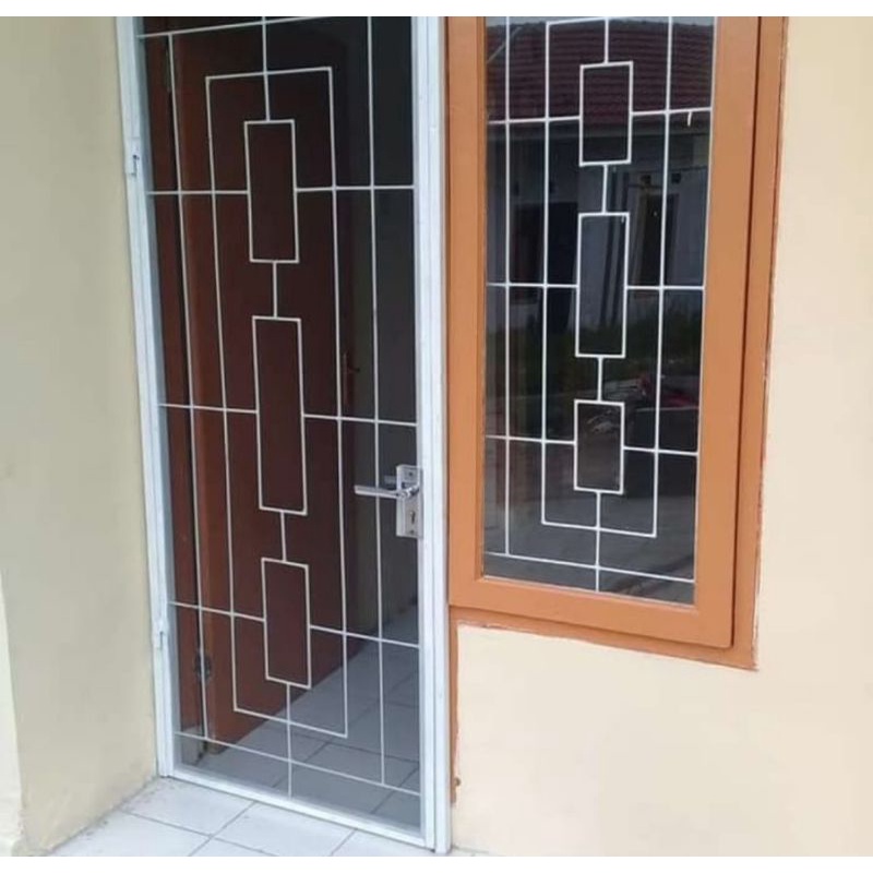 pintu teralis besi holow