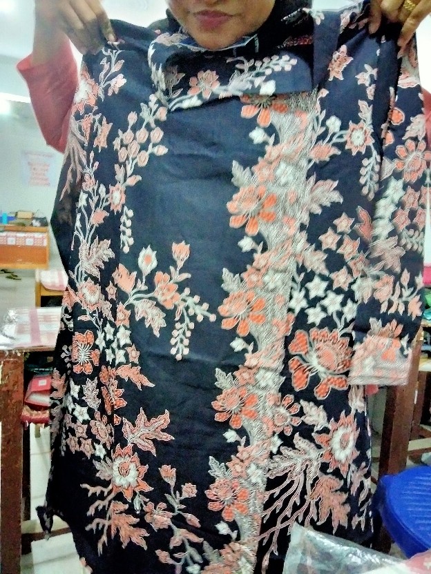 Grosir Terlaris Genes Jelita Tunic Navbor Yelbor Whitbor Creambor Tunik Batik Modern Hrb062