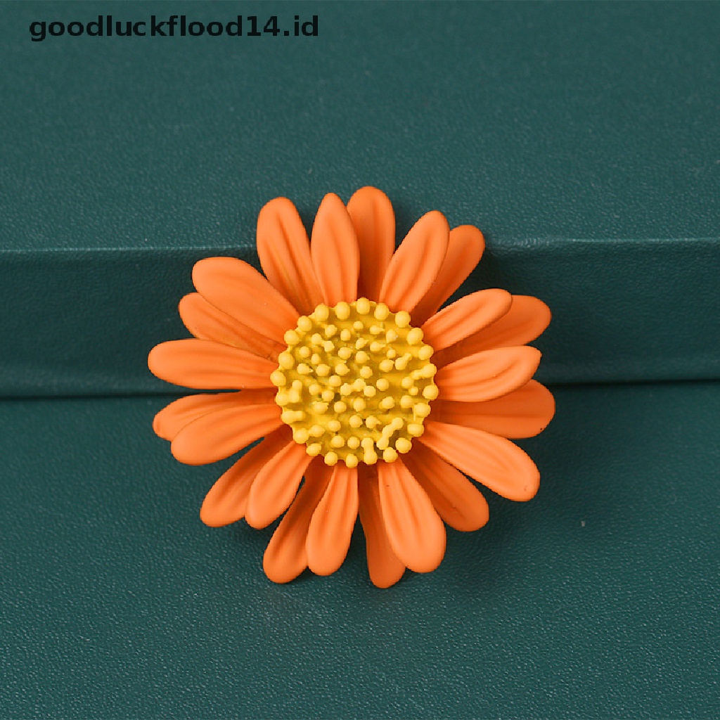 [OOID] Cute Sunflower Brooch Pins for Hijab Hats Dress or Bags Jewelry Accessories ID