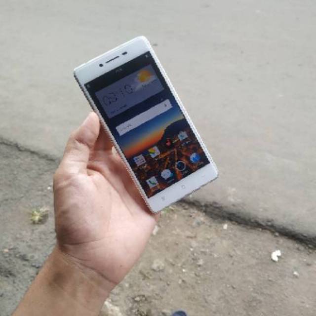 HANDPHONE HP OPPO R7 3/16GB HP AJA SECOND SEKEN BEKSA MURAH