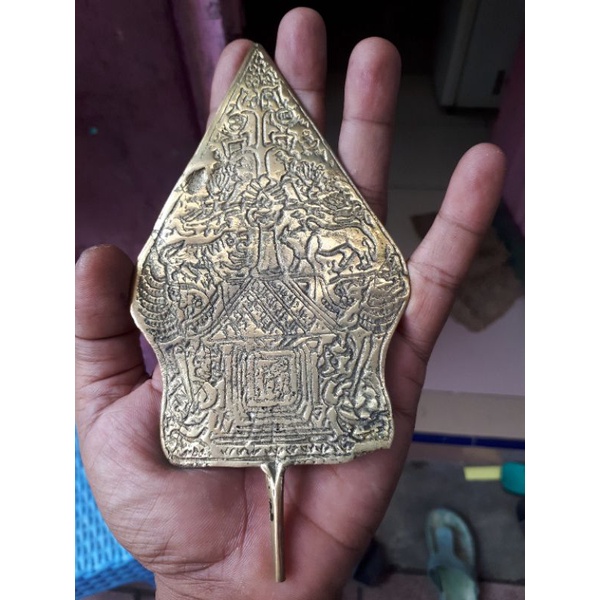 koleksi bahan kuningan gunungan wayang besar