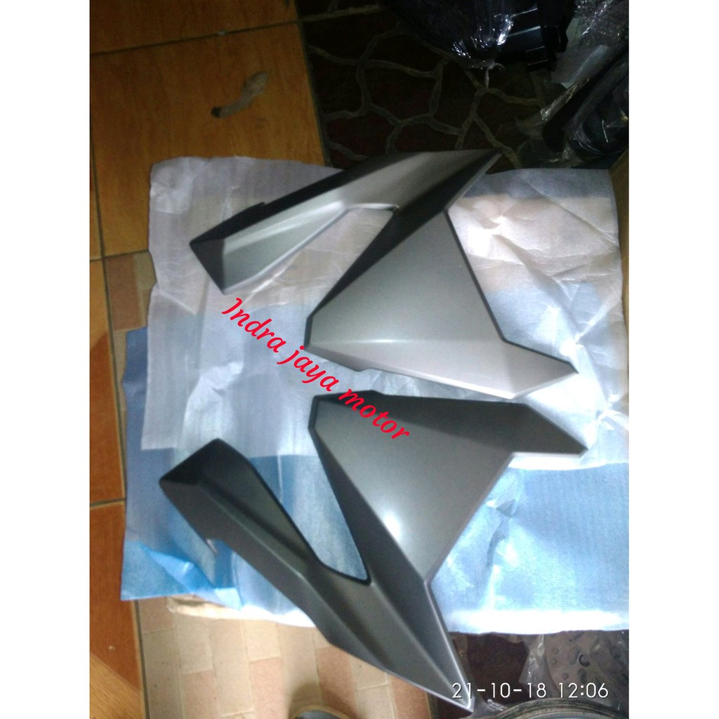 cover sayap samping kanan kiri honda vario 125 LED 150 warna doff gold