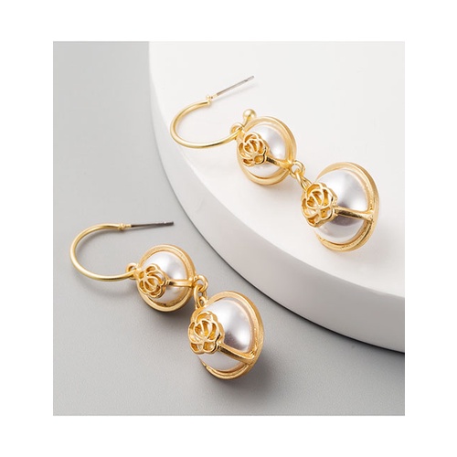 LRC Anting Gantung Fashion Golden Flower-set Pearl Geometric Alloy Earrings K01260