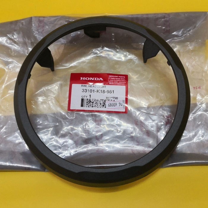 Rim Headlight / Cincin Lampu Honda Verza CB 33101-K18-961