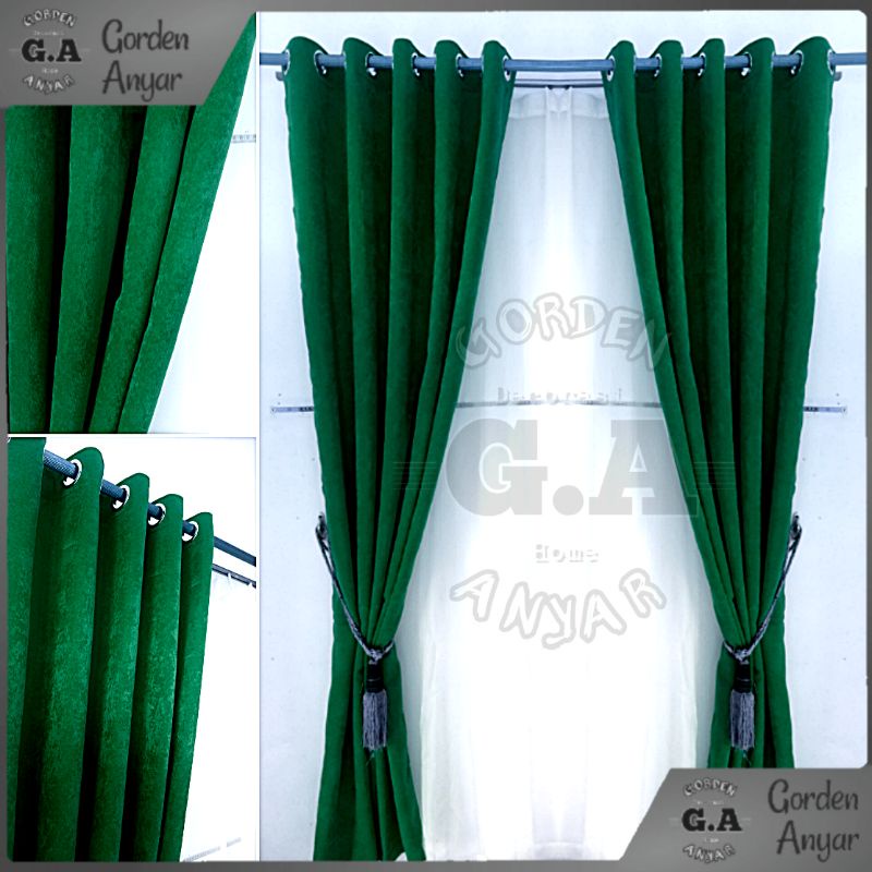 Gorden tirai polos jendela dan pintu rumah warna hijau tua