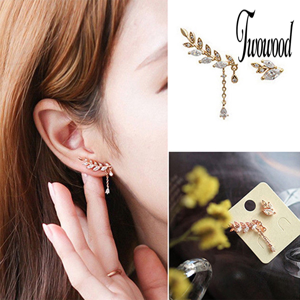 Anting Stud Rumbai Bentuk Daun Asimetris Aksen Berlian Imitasi Anti Karat Untuk Wanita