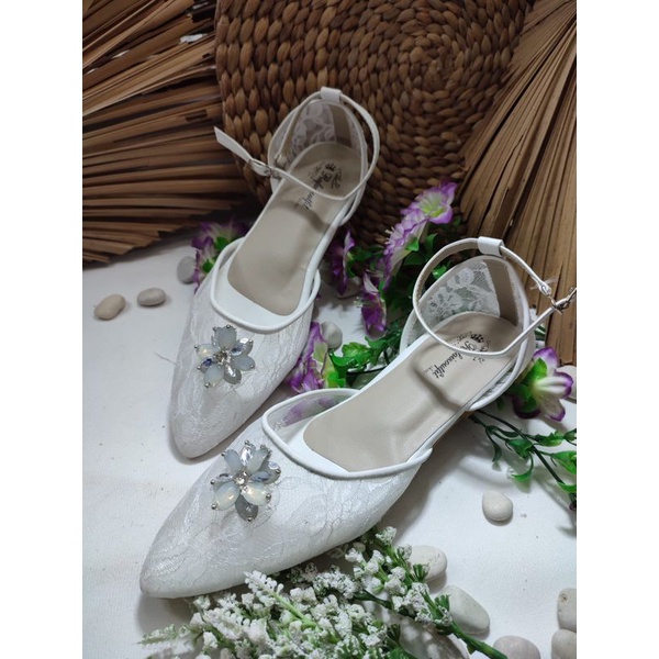 flatshoes Anna putih cantik tali tnpa hak