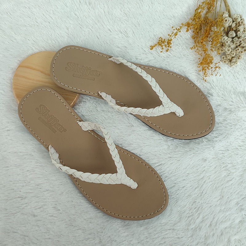 Sandal Jepit Wanita Kulit Sintetis Motif Kepang Papirut Sol Karet Anti Licin