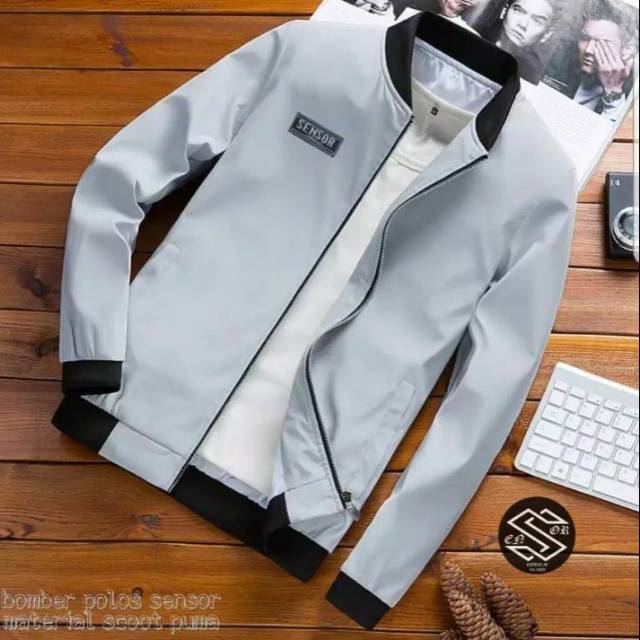 Jaket polos putih