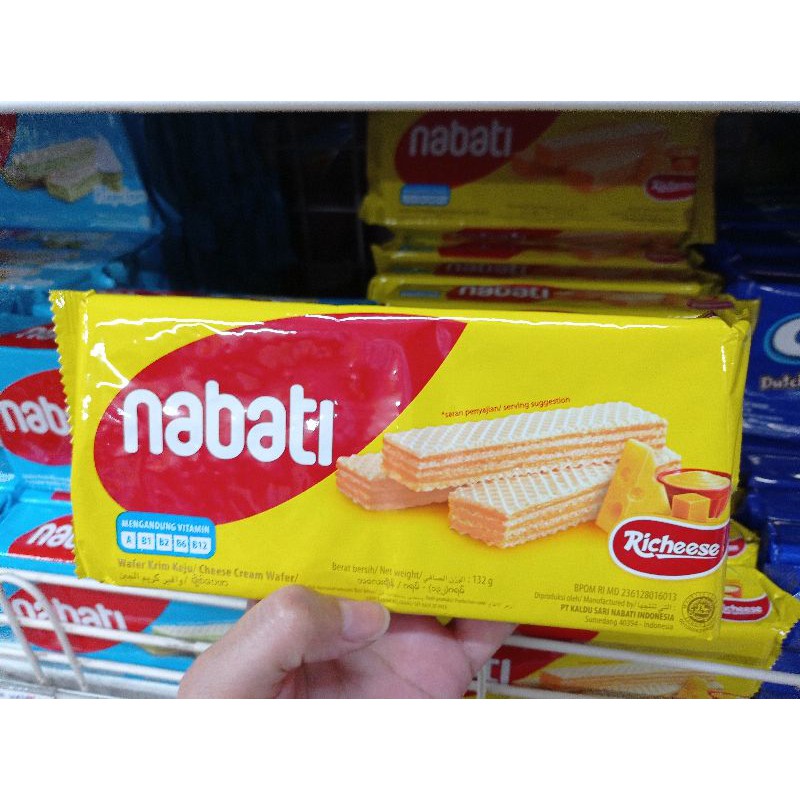 

Richeese Nabati Wafer Keju / Klapa Lava 132 gram