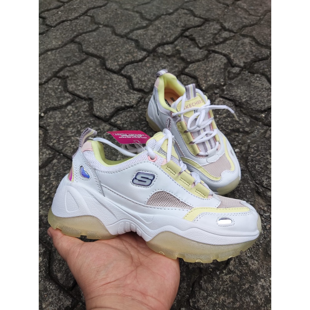 Sepatu wanita Skechers D'lites Skechers Dlites Kozmiks Sepatu Running Walking