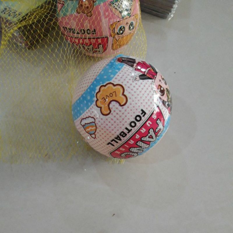 

Fancy ball besar surprise