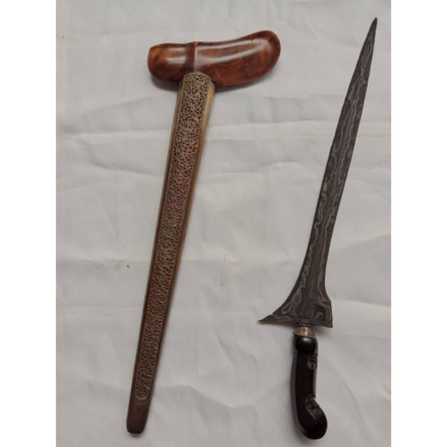 Keris Jalak Tilam Sari Pamor Wahyu Tumurun
