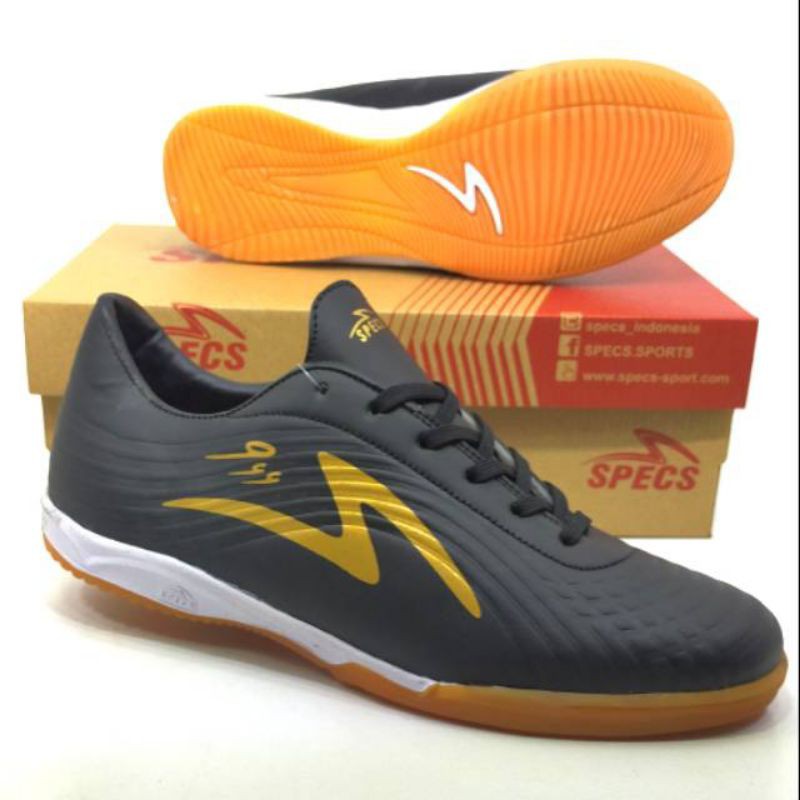 sepatu futsal specs infinity