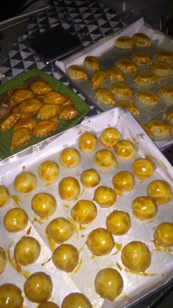 Cup Kue 6.0  (100 Pcs)