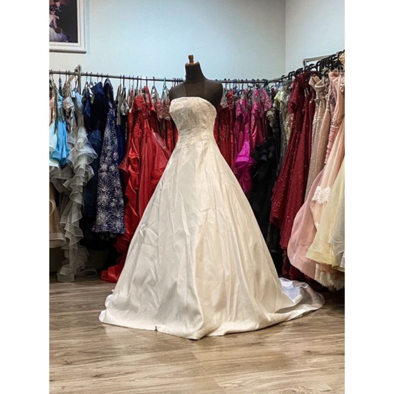 wedding dress preloved gaun pengantin preloved gaun pengantin bekas kebaya preloved gaun pengantin second