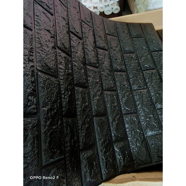 Wallpaper 3D foam bata hitam tebal