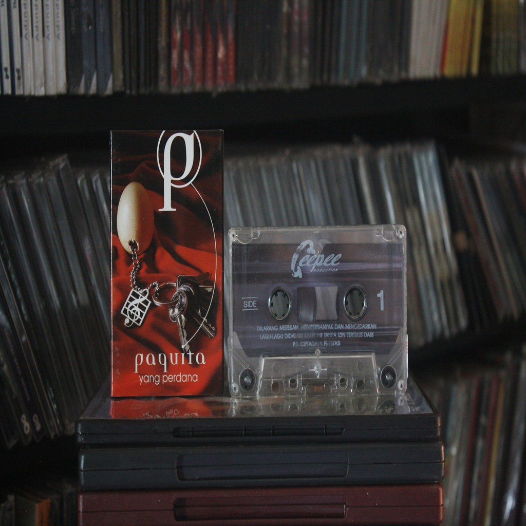 kaset pita paquita - yang perdana