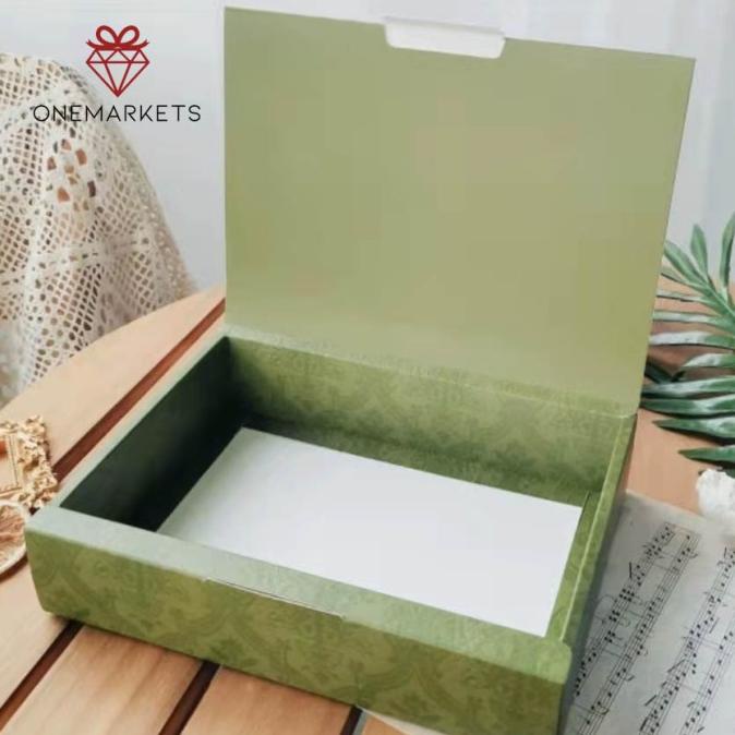 

Best Product!!! Gaiety Box - Kotak Kado Hampers - Giftbox Souvenir Gb020 - Paling Diminati