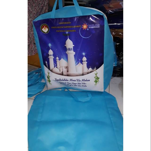 

Tas parcel dharmawanita ukiran 30x40x18