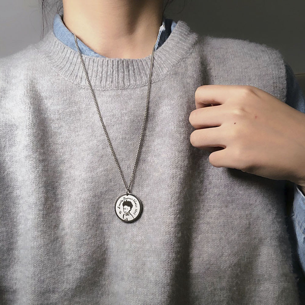 Kalung Liontin Bentuk Bulat Desain The Little Prince Gaya Hip Hop Untuk Pasangan