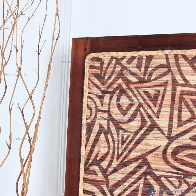 

PENYEKAT RUANGAN BATIK 1 DAUN | PEMBATAS RUANGAN LIPAT | SKETSEL KAYU