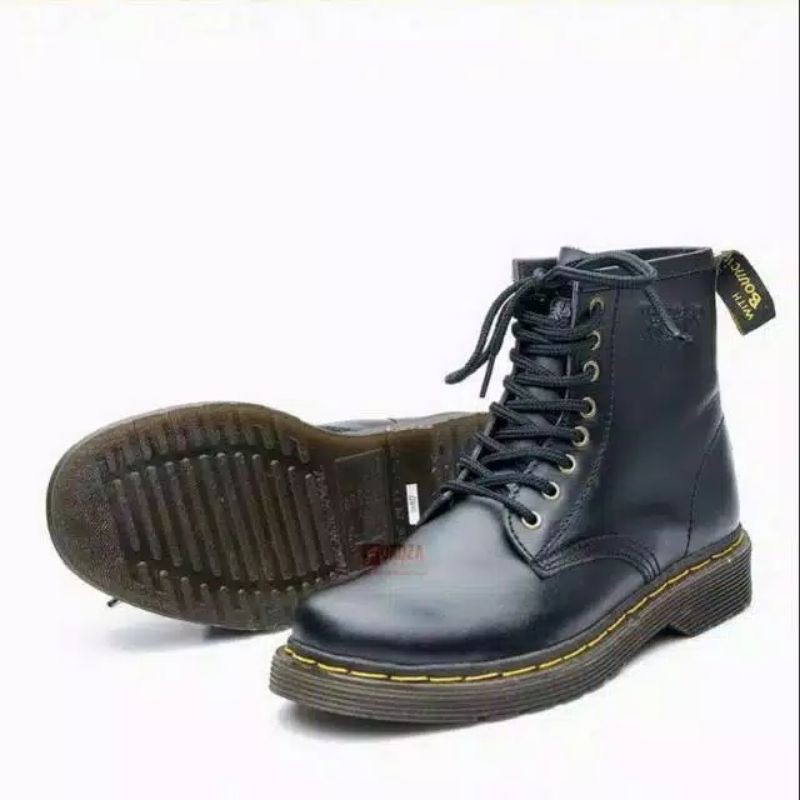 SEPATU DOCMART/DOKMAR PRIA BOOTS TOURING DOKMAR DR MARTENS 8 HOLE ORIGINAL