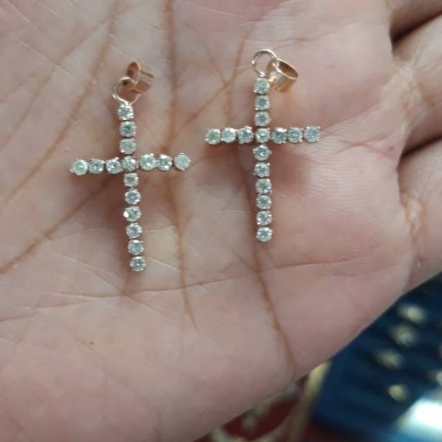 Liontin salib, batu cantik 1,2 gr