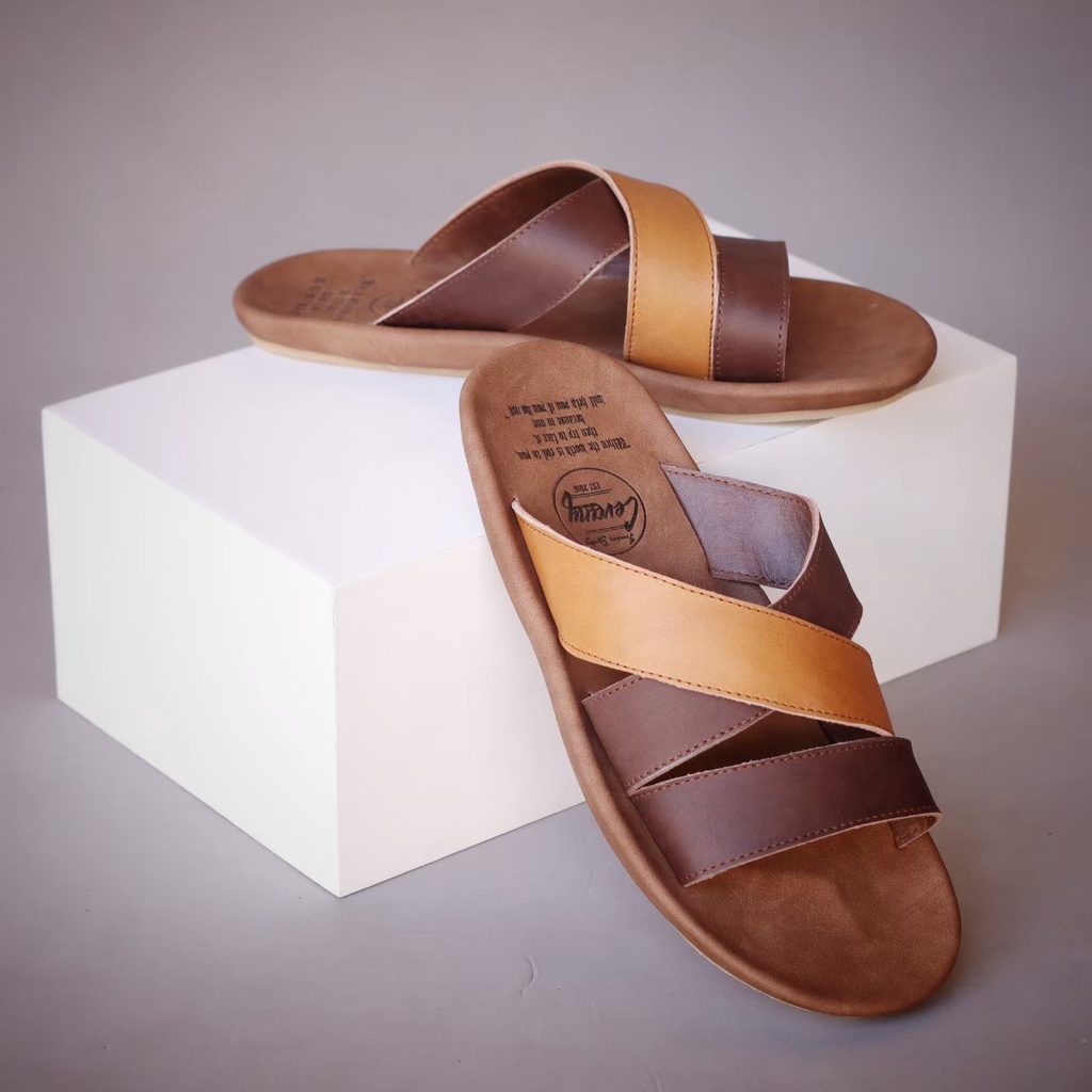 SANDAL SLIDE KULIT PRIA DEWASA CEVANY KULIT ASLI PREMIUM CASUAL SANTAI FASHION LEBARAN JALAN || SANDAL SLOP PRIA KULIT MURAH TERBARU 100% || SENDAL INDIA KULIT PRIA