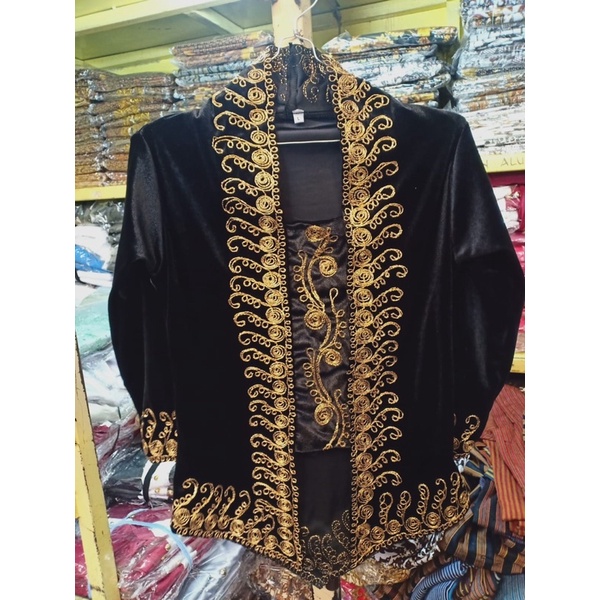 kebaya anak bludru tanggung