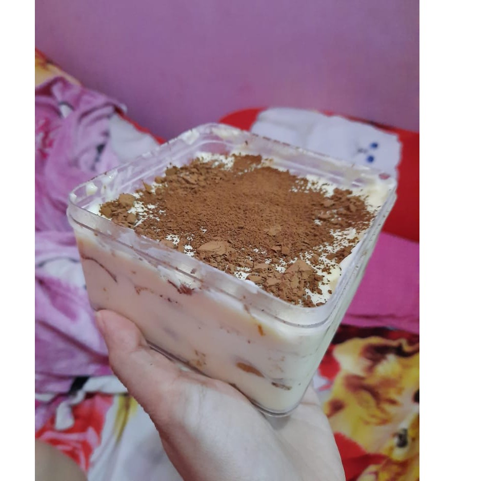 

Tiramisu Dessert Box